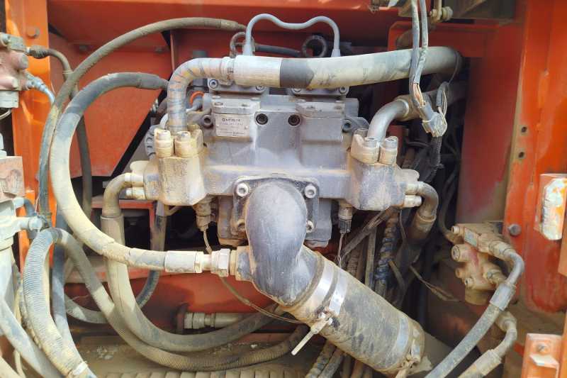 OmecoHub - Immagine FIAT HITACHI EX235